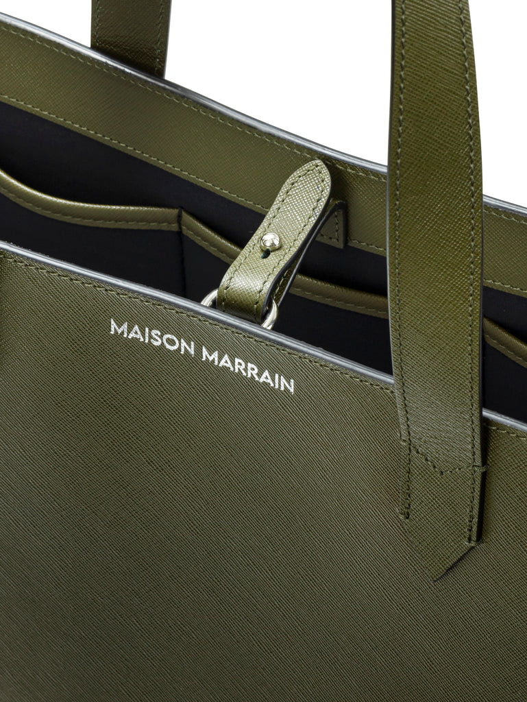 Logo detail of Maison Marrain DeuxVin leather tote Bag in vine green